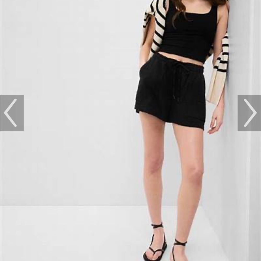 100% Cotton Black Drawstring Crinkle Gaize Shorts